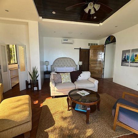 The French Villa-Santander Cebu Zewnętrze zdjęcie